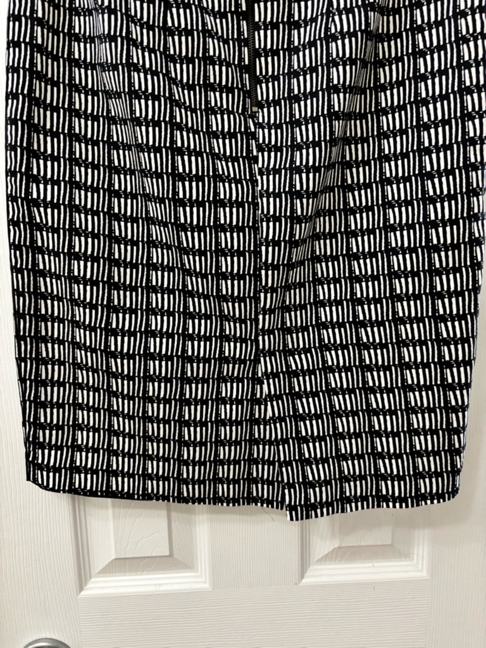 Adrianna Papell Black and White Grid-Print Career Pencil Skirt Women’s Size 4 - Picture 6 of 11